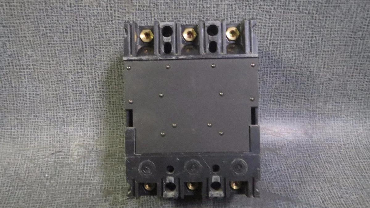 Used SQUARE D CIRCUIT BREAKER FAL34020 20 AMP 480 VAC 3-POLE 3-PHASE