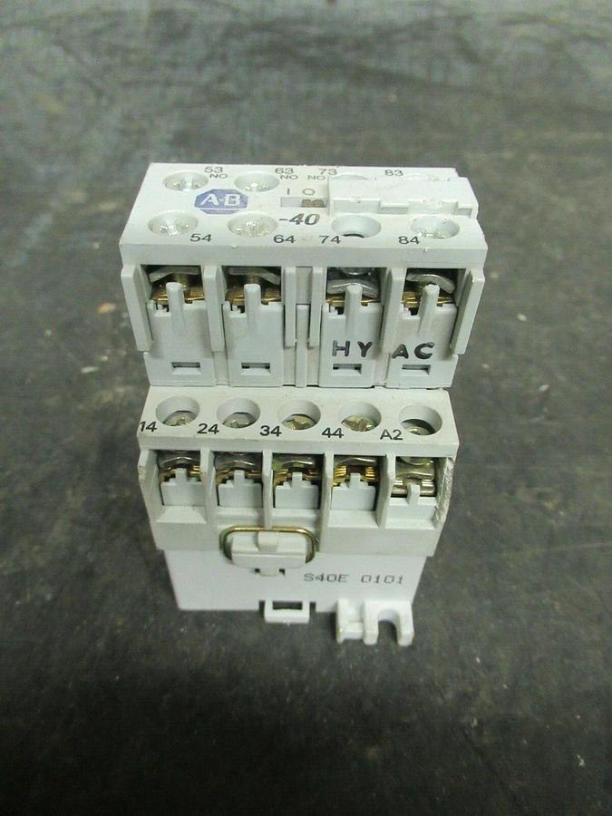 Used 16 AMP ALLEN BRADLEY RELAY 700-M400* 600 VAC 3 POLE **WARRANTY**