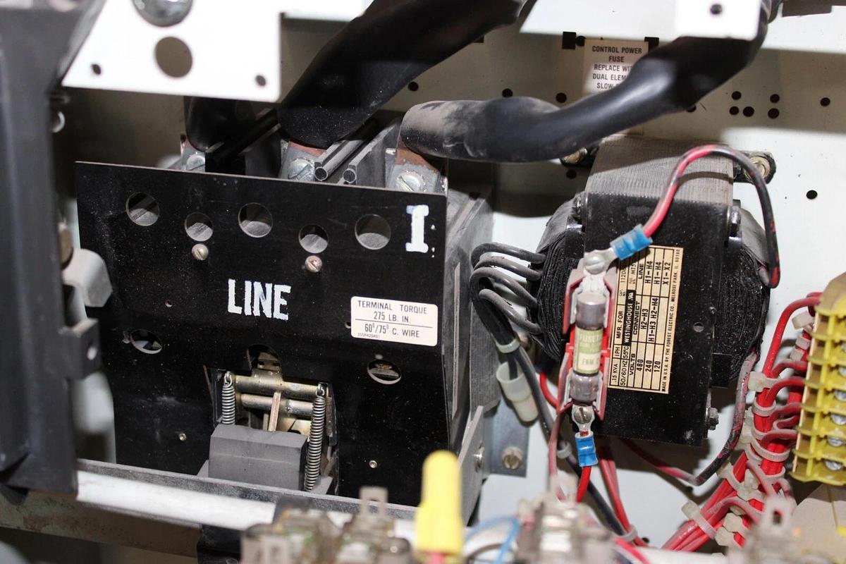 Used CUTLER HAMMER MCC STARTER BUCKET 2100 FREEDOM 42" CL75250-6 200 AMP SIZE 4