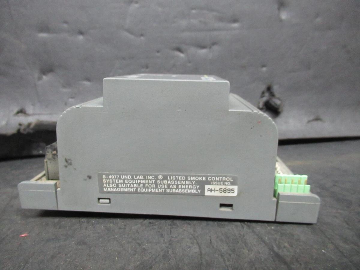 Used JOHNSON CONTROLS METASYS CONTROL MODULE XT9100-8304 **WARRANTY**