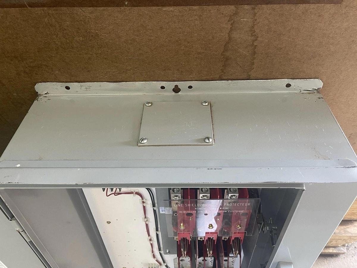 Used NEW SURPLUS EATON NEMA 3R COMBO STARTER ECN5442CAJ R63/F SIZE 4 STARTER