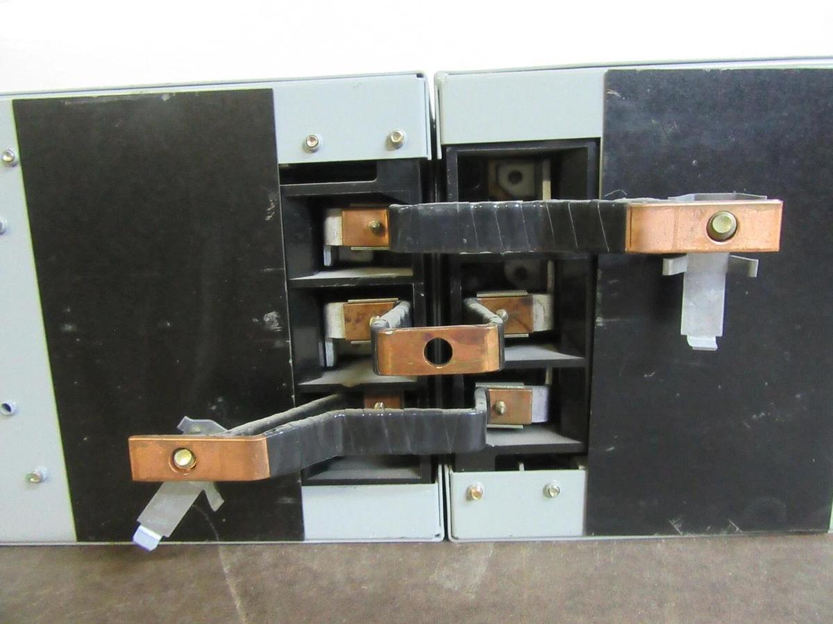 Used GE TWIN QMR PANELBOARD FUSIBLE DISCONNECT QMR361 30 AMP 600 VAC 20 HP