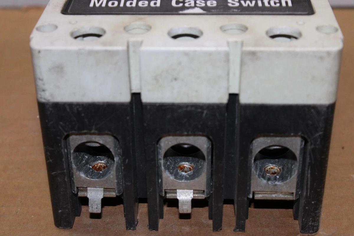 Used EATON MOLDED CASE SWITCH KDB3400KX02Y12D08 400 AMP 240 VAC 3-POLE *WARRANTY*