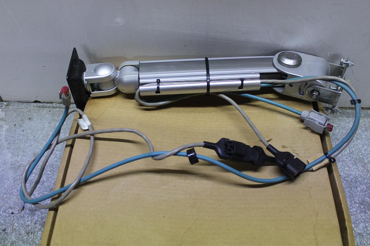 Used GENERAL ELECTRIC POWER LEADER MODBUS DISPLAY PLMNTR2 240 VAC 4 AMP