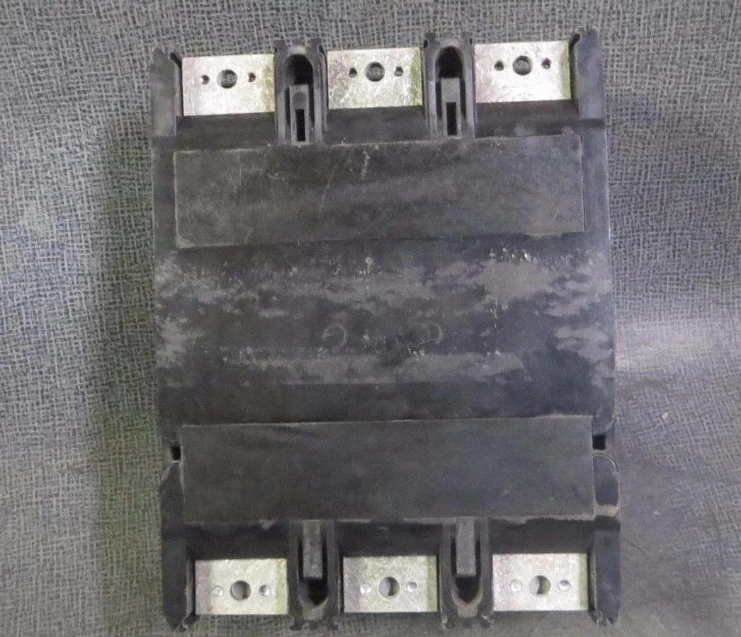 Used 400 AMP CUTLER HAMMER MOLDED CASE SWITCH 600 VAC 3 POLE MODEL: LS36040YE