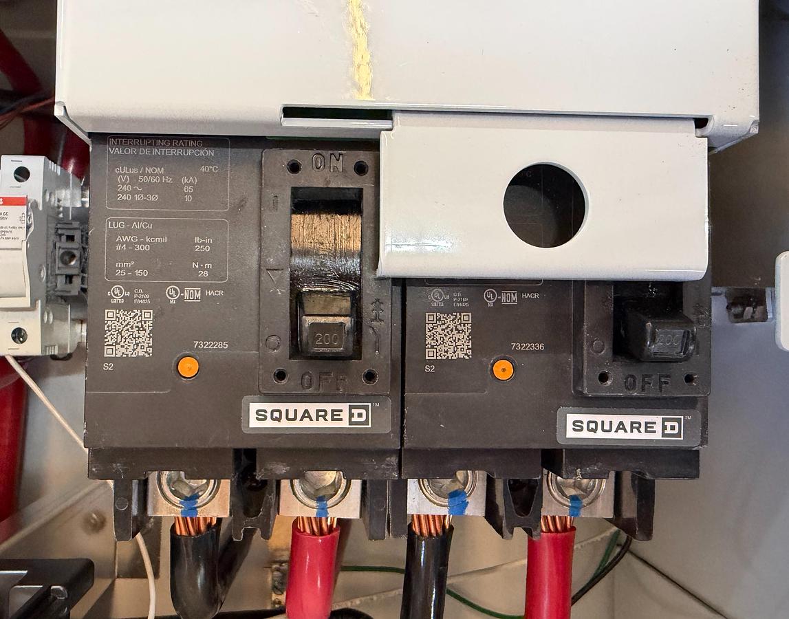 NEW GENERAC AUTOMATIC TRANSFER SWITCH GTS 120/240 VOLT 200 AMP NEMA 3R SERVICE RATED