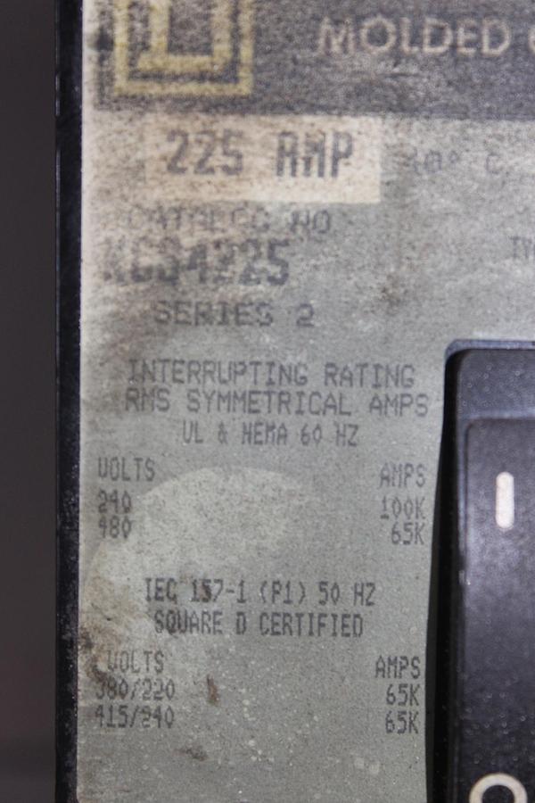 Used SQUARE D I-LINE CIRCUIT BREAKER KC34200 200 AMP 480 VAC 3-POLE