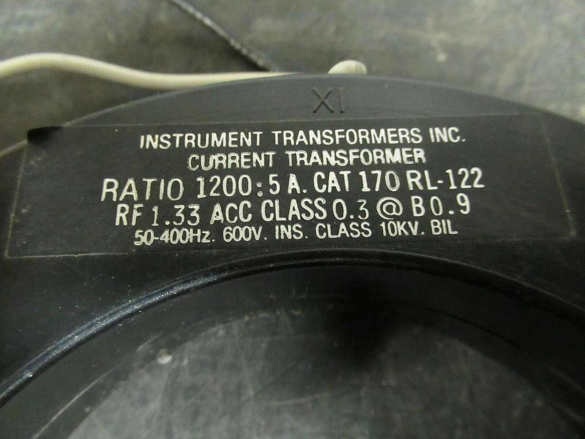 Used INSTRUMENT TRANSFORMERS CT CAT: 170 RL-122 1200:5 A RF 1.33 50-400 HZ 600 VOLTS
