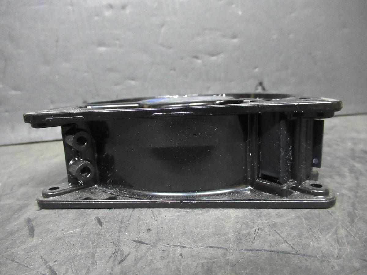 NEW SURPLUS EBMPAPST 4850Z AXIAL COOLING FAN 230 VAC 50/60 HZ 70/80 mA 12/13 W