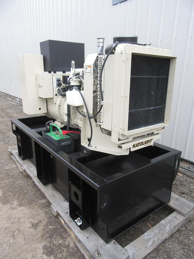 Used 30 KW DIESEL GENERATOR KATOLIGHT 120/240V RE-CONNECTABLE 230 HRS VIDEO WE SHIP