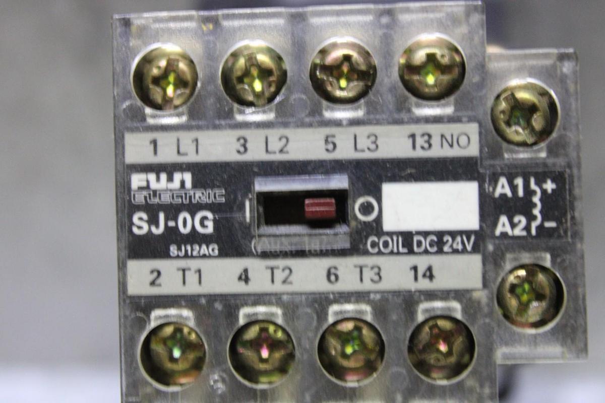 Used FUJI ELECTRIC MAGNETIC STARTER SJ-0G 440 VOLT 15 AMP W/ TR-0N/3 OVERLOAD