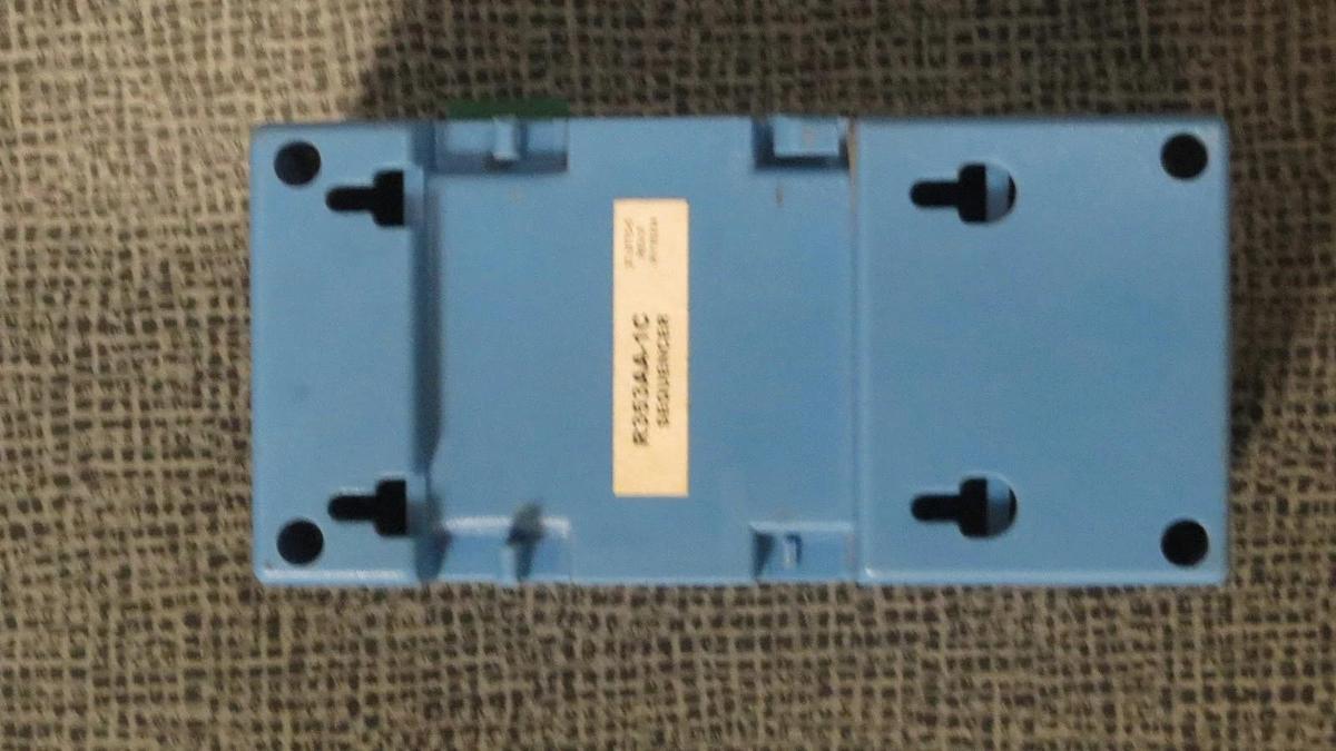 Used JOHNSON CONTROLS R353 SEQUENCER MODEL R353AA-1C SIGNAL INPUT MODULE **WARRANTY**