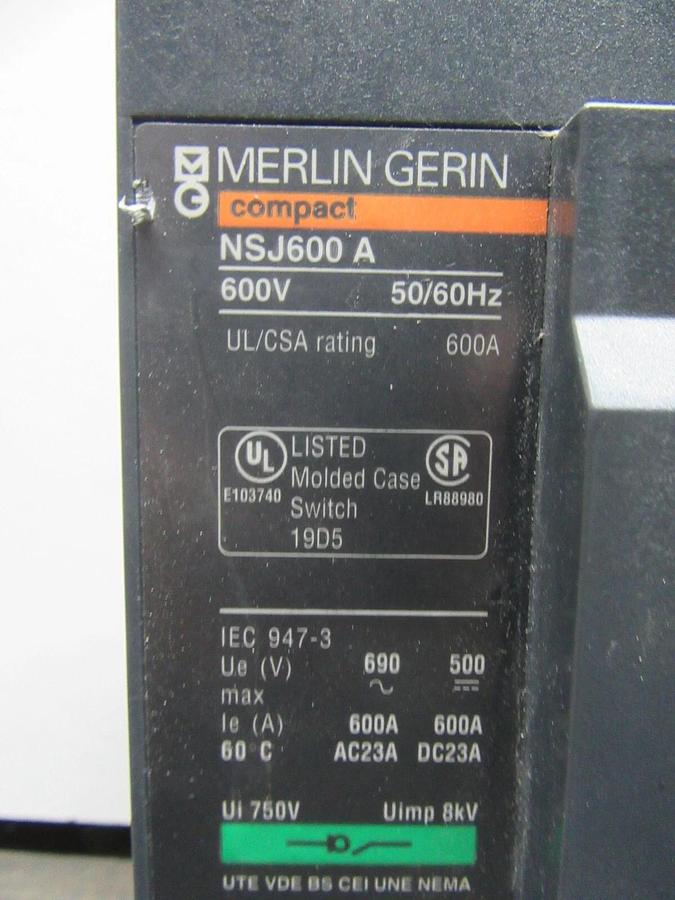 Used MERLIN GERIN MOLDED CASE SWITCH NSJ600A 600 AMP 600 VOLT 50/60 HZ **WARRANTY**