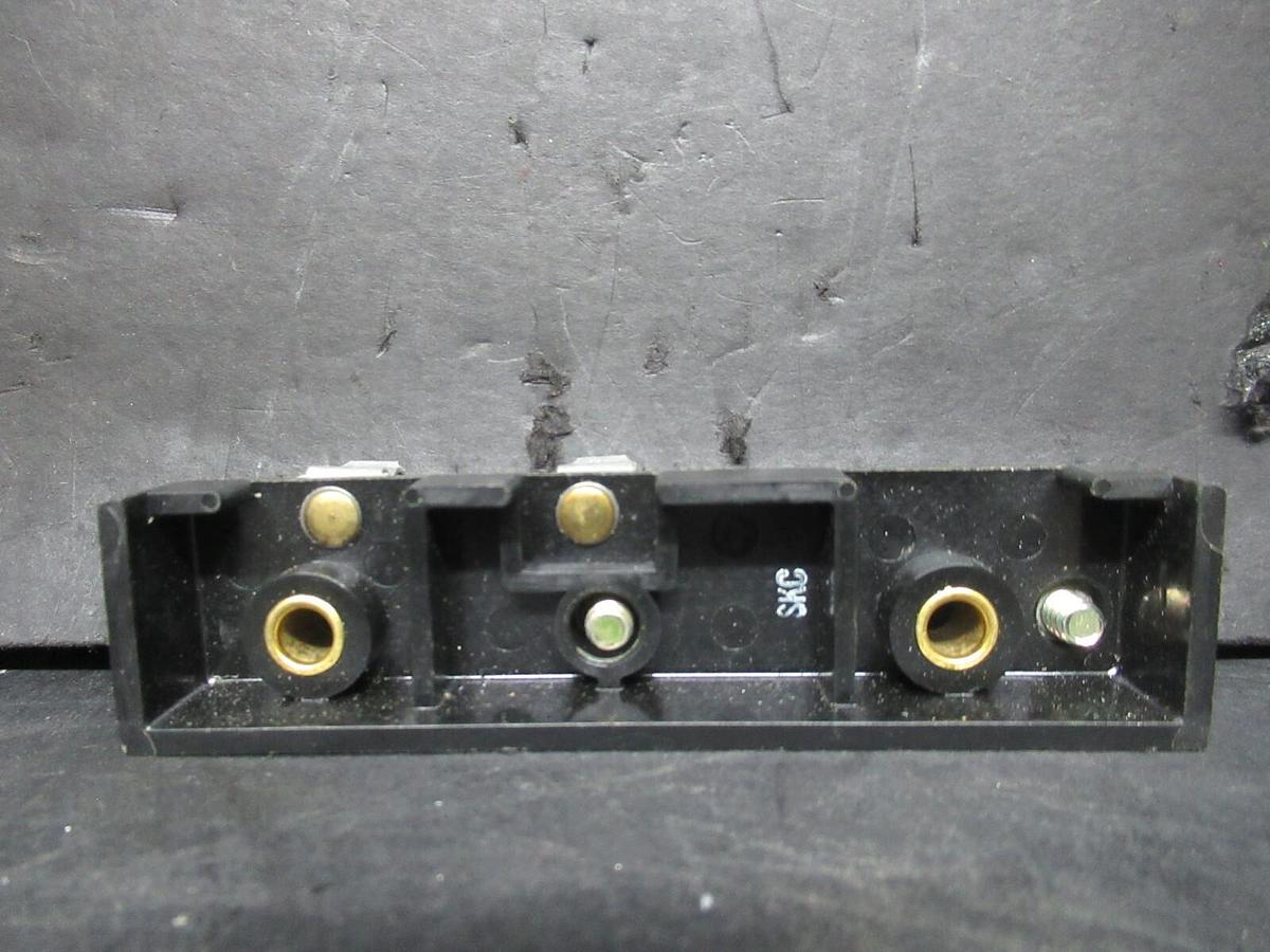 Used SQUARE D FUSE BLOCK ASSEMBLY 9070 AP-4 SER. A 250 VOLT **WARRANTY INCLUDED**