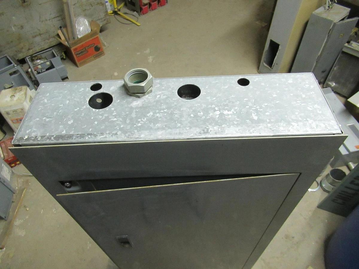 Used 225 AMP MLO CUTLER HAMMER SINGLE PHASE TYPE PB BREAKER PANELBOARD CH STYLE