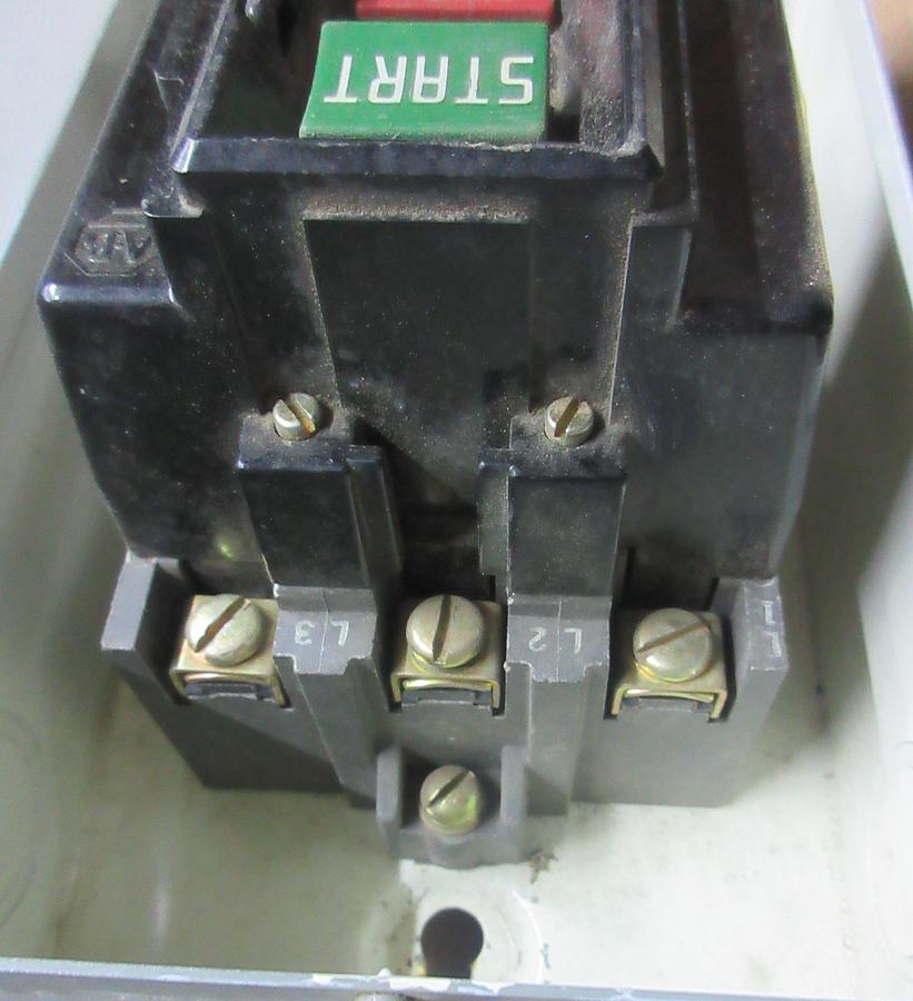 Used GENERAL ELECTRIC DFPTQL4 BUSPLUG 50 AMP 240 VAC 3-PHASE 4-WIRE