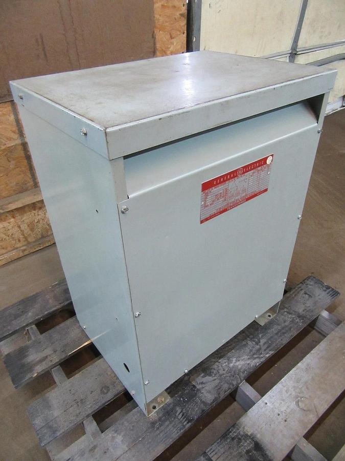 Used 45 KVA GE TRANSFORMER 3 PHASE 480 V PRIMARY TO 208Y/120 V SECONDARY 9T23H3873