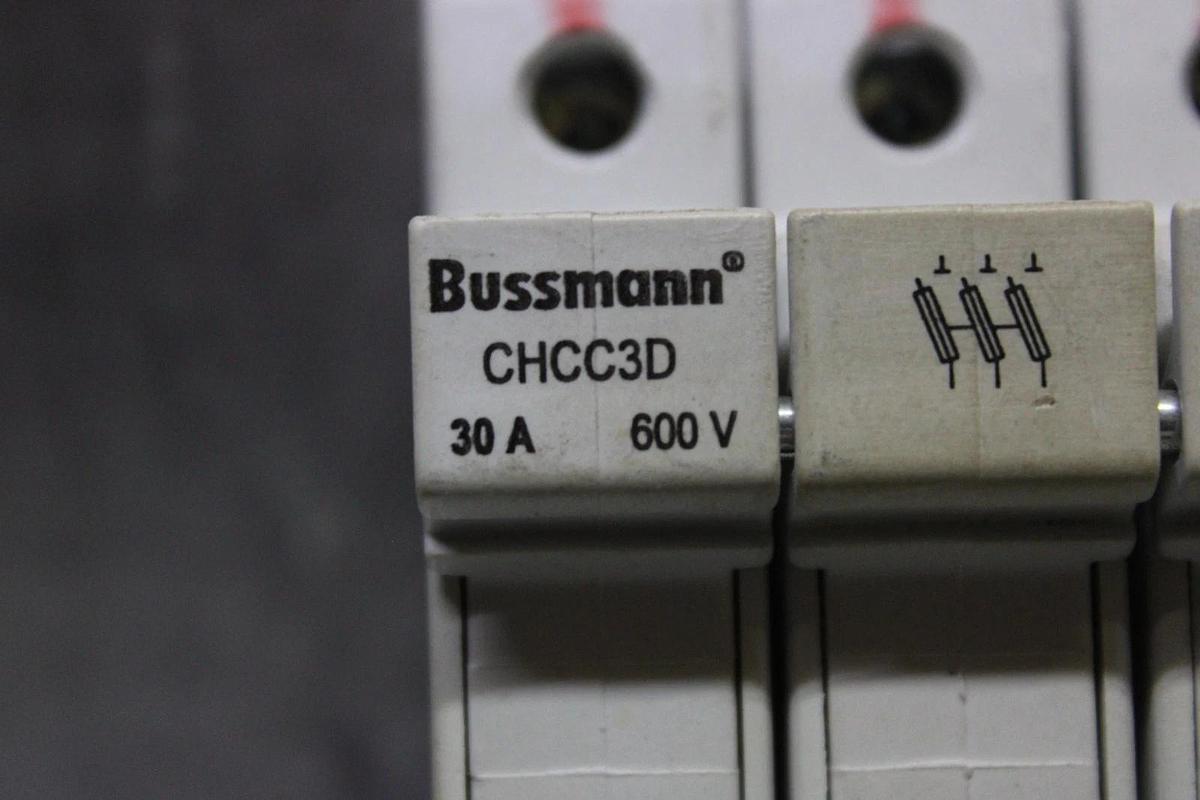 Used BUSSMAN FUSE HOLDER CHCC3D 30 AMP 3-POLE 600 VOLT FOR CLASS CC FUSES CHCC
