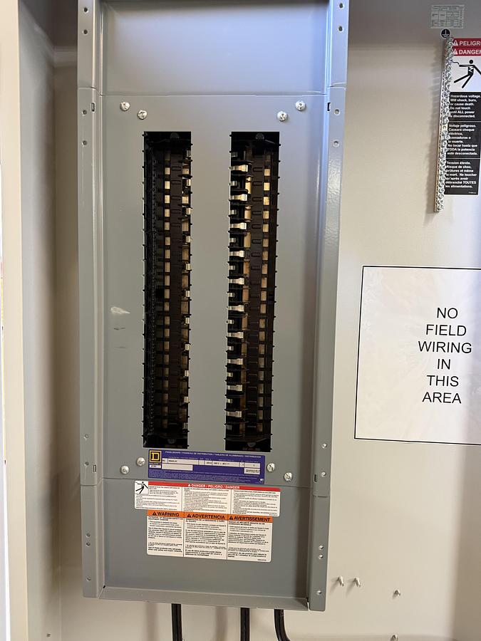 NEW ASCO AUTOMATIC TRANSFER SWITCH 480V 3-PHASE D03ATSA30200NGXF NEMA 3R