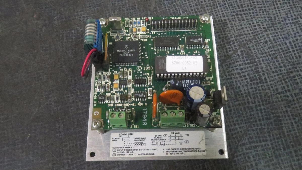Used (1) TRANE COMM LINK CHILLER DISPLAY INTERFACE 24 VAC X13650483-02 HMI