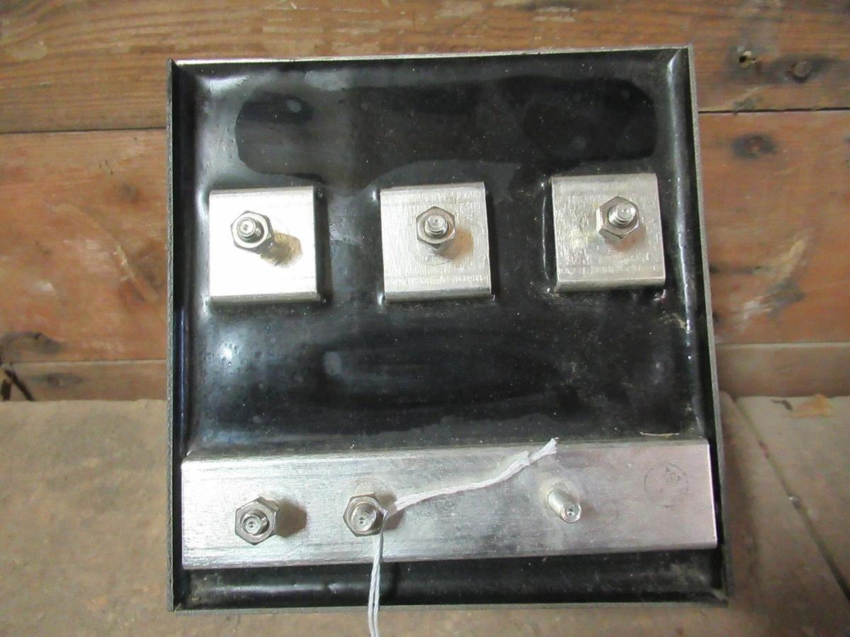 Used CURRENT TECHNOLOGY VOLTAGE SURGE SUPPRESSOR MERF277/480 300-0128-005