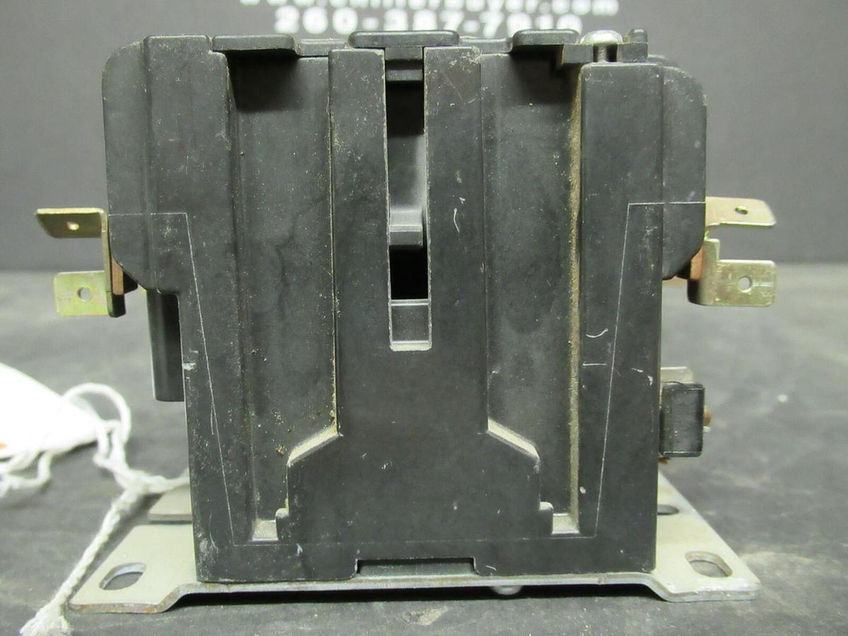 Used FURNAS 30 AMP CONTACTOR 42BF35AJACW 600 VAC COIL: 24 VAC **WARRANTY INCLUDED**
