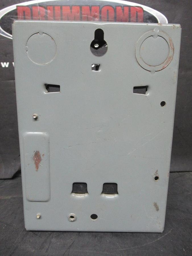 Used GENERAL ELECTRIC LOAD CENTER TL240S 40 AMP 240 VAC W/ 15 AMP BREAKER