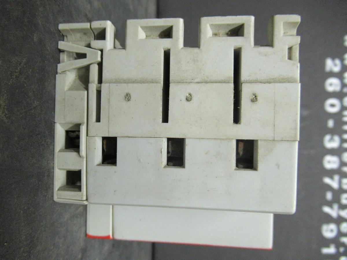 Used ABB MANUAL MOTOR START MS325 4-6.3 AMP 480 VAC W/ AUXILIARY CONTACTS