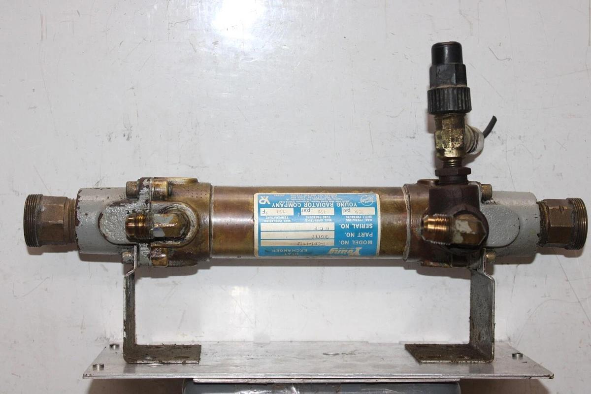 Used YOUNG HEAT EXCHANGER HF-201-HYIP 307008 250 PSI SHELL 150 PSI TUBE 350°F