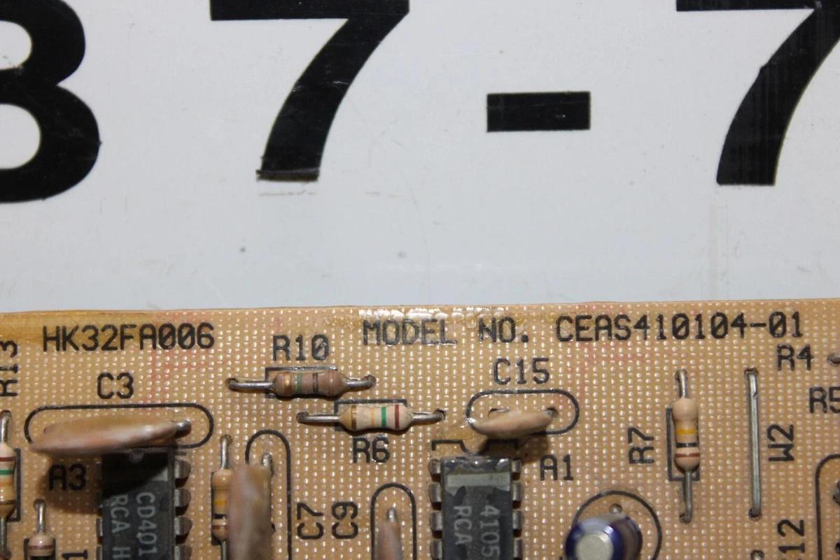 Used CARRIER DEFROST CONTROL CIRCUIT BOARD CEAS410104-01 HK32FA006 CESS410104-01