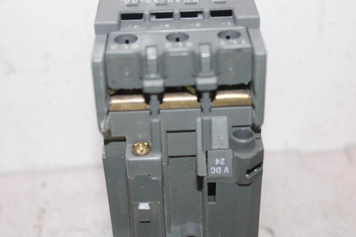 Used ABB CONTACTOR BC30-30-00 600 VOLT 45 AMP 30 HP COIL: 24 VDC *WARRANTY*