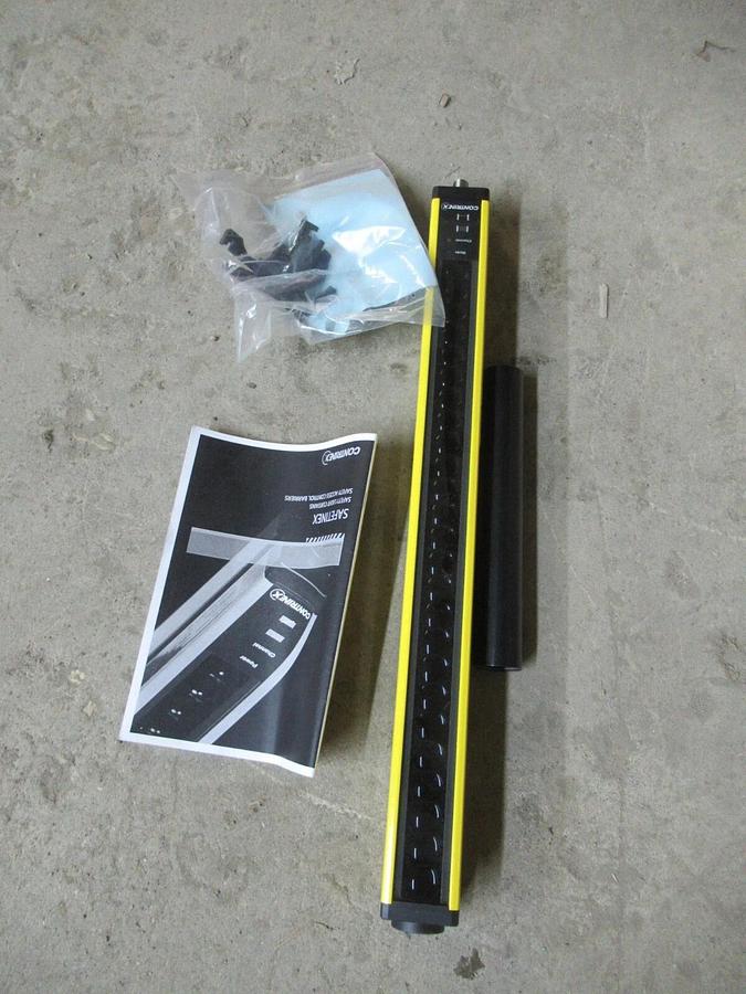 NIB CONTRINEX SAFETY LIGHT CURTAIN PAIR YBB-30S4-0400-G012 / YBB-30R4-0400-G012