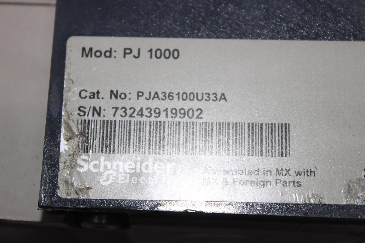 Used GENERAL ELECTRIC MAG-BREAK CIRCUIT BREAKER TEC36030 30 AMP 600 VAC 3-POLE