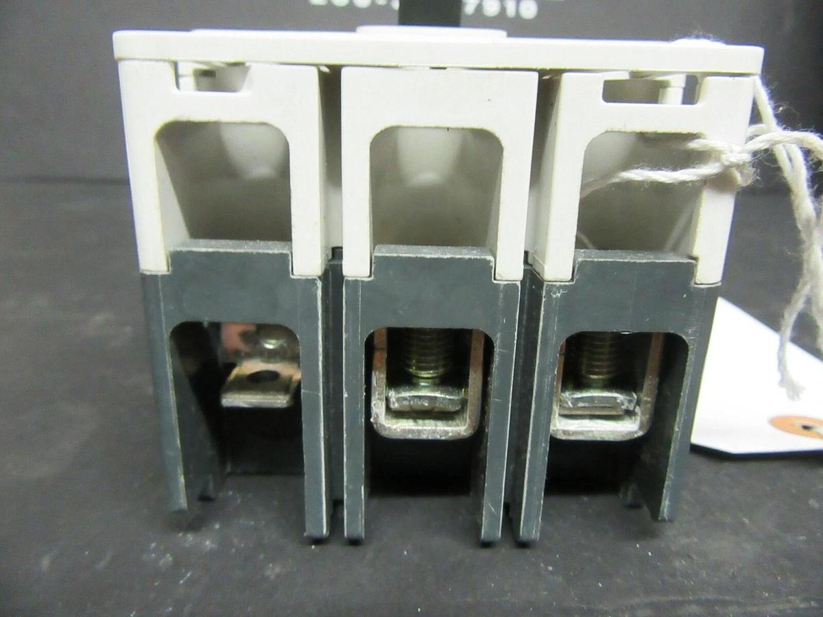 Used 15 AMP ALLEN BRADLEY 140U-H6 BREAKER 140U-H6C3-C15 3 POLE 480 VAC **WARRANTY**