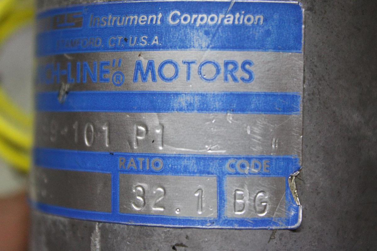 Used YORK ACTUATOR 025-17175-002 0.95 AMP 120 VOLT 50 WATT 50/60 HZ