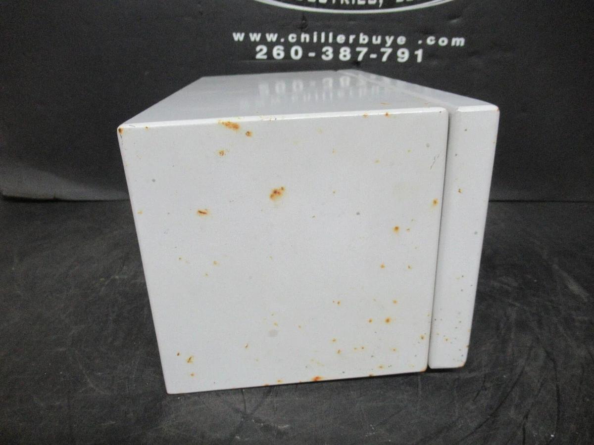 Used ENCLOSED TELEMECANIQUE STARTER LC1D16 W/ OVERLOAD RELAY LRD-076 25 AMP 600 V