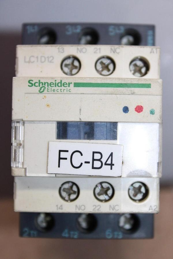 Used LOT OF 2 SCHNEIDER CONTACTOR LC1D12 25 AMP 600 VAC 10 HP COIL: 120 VOLT