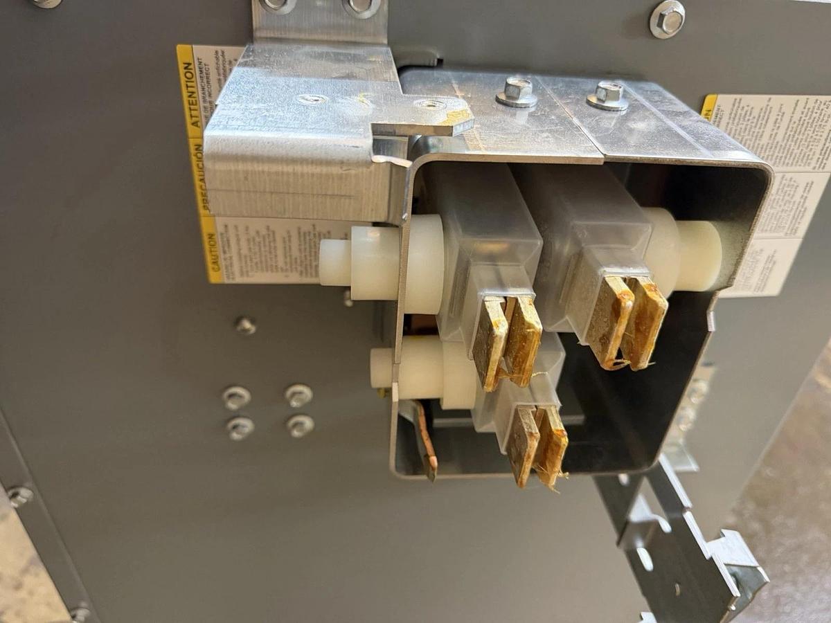 NIB SQUARE D I-LINE BUSWAY PLUG PBQ3660G 600 AMP 3-POLE 600 VAC 3-WIRE