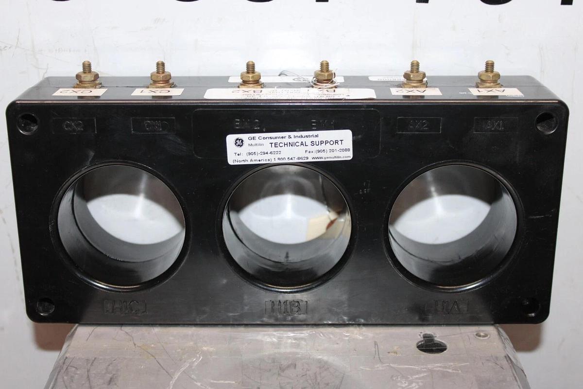 Used INSTRUMENT TRANSFORMERS CURRENT TRANFORMER 3P85-501 500:5 600V 50-400HZ