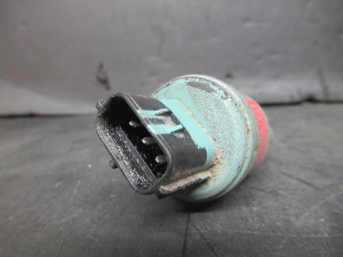 Used YORK DANFOSS PRESSURE TRANSDUCER 025-28678-006 300 PSIS 5 VDC **WARRANTY**