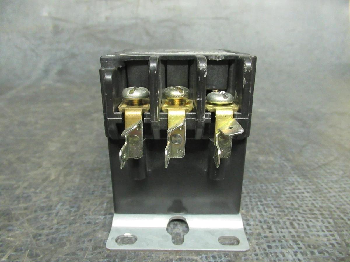 Used FURNAS DEFINITE PURPOSE CONTACTOR 42AF35AJASP 15 AMP 600V 124501P1