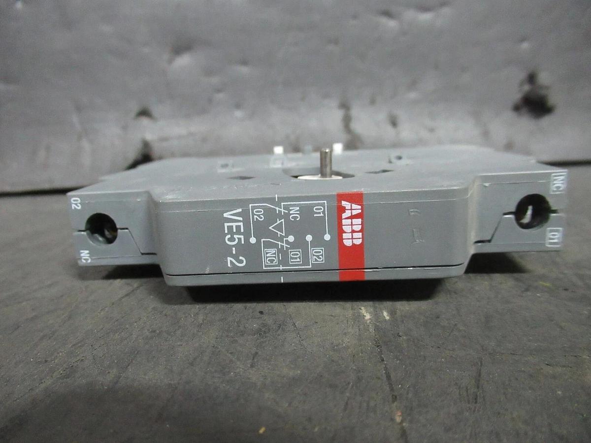 Used ABB MECHANICAL INTERLOCK / AUXILLIARY CONTACT VE5-2 600 VOLT 16 AMP A600