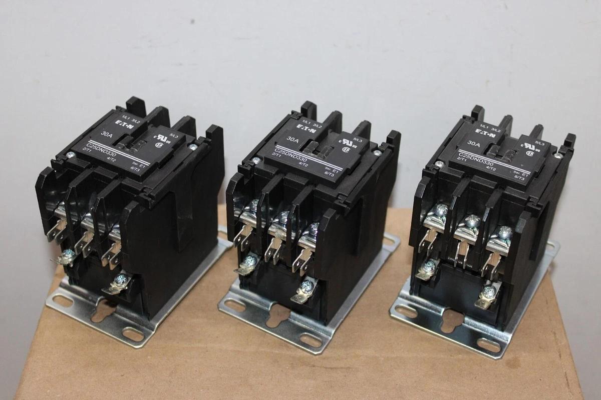 Used CUTLER HAMMER CONTACTOR C25DND330 30 AMP COIL: 120V **LOT OF 3**