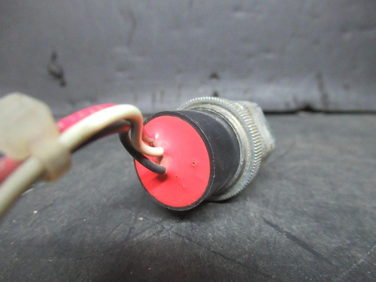 Used WHITMAN CONTROLS PRESSURE TRANSDUCER P119G-3H-F52L-X 5 AMP 250 VAC 30 PSIG