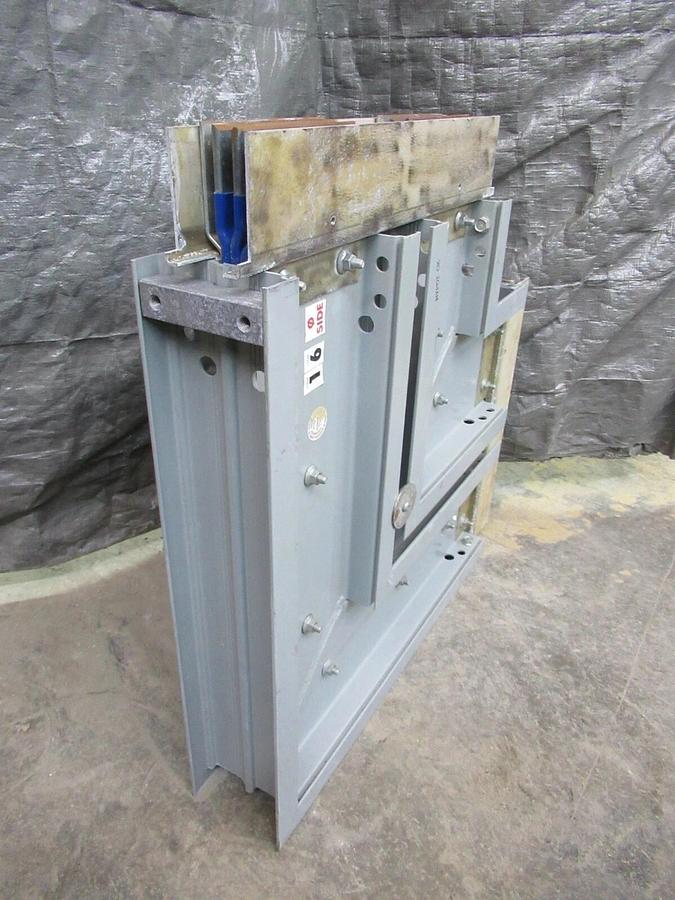 Used 4000 AMP GE SPECTRA SERIES FLATWISE 90° BUSWAY ELBOW 92867 600 V 3 PH 3 W W/G