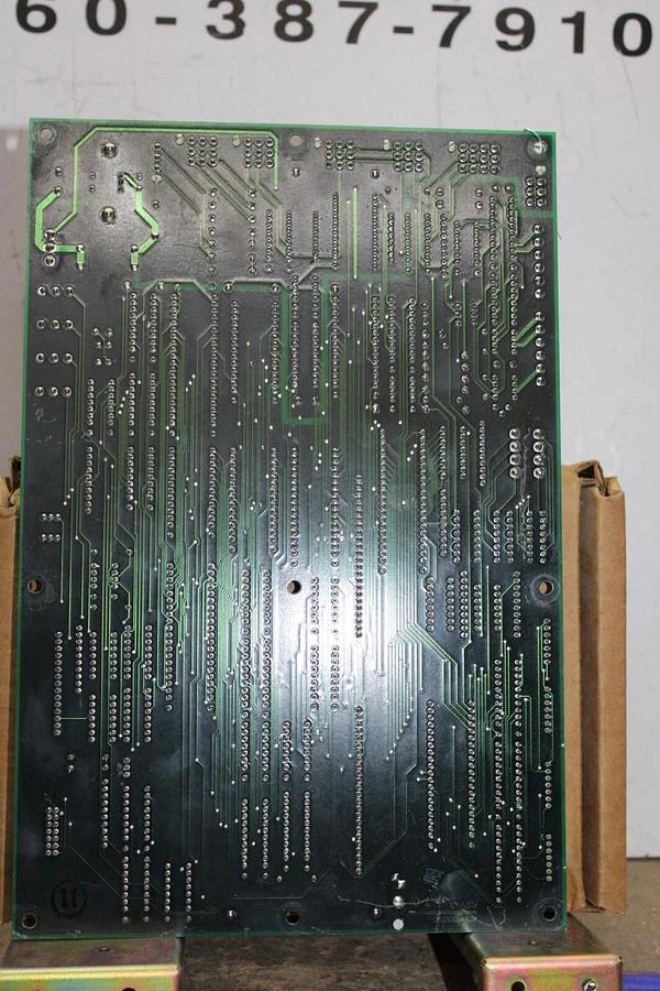 Used YORK HVAC PROCESSING CIRCUIT BOARD 031-01095-001 **WARRANTY INCLUDED**