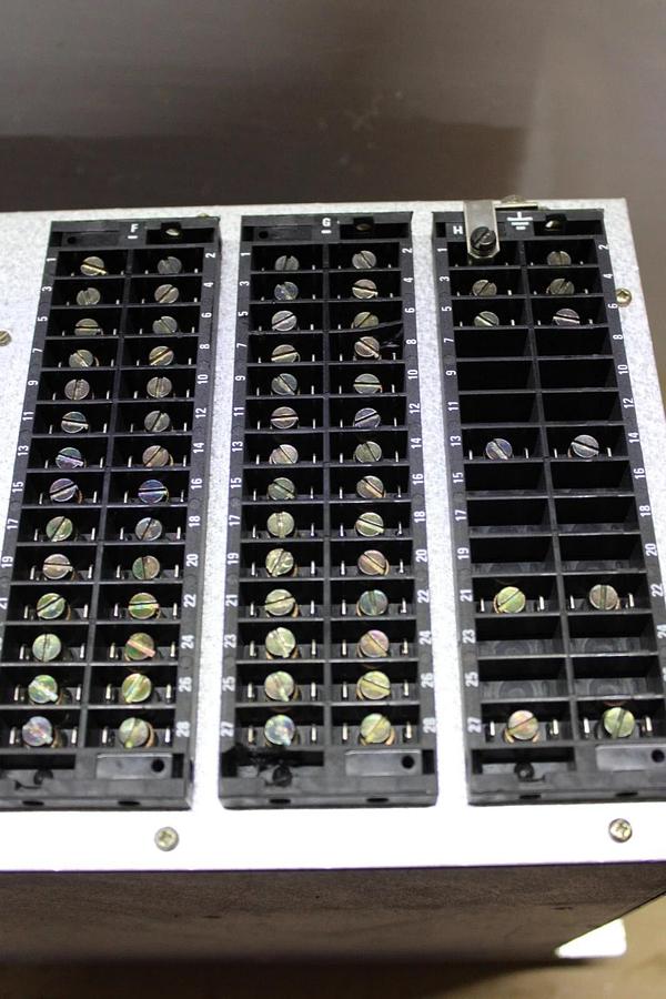 Used ALSTOM GENERATOR PROTECTOR RELAY LGPG11101R44MEF 5 AMP 120 VAC 125 VDC