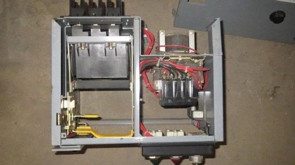 Used SQUARE D 12" MCC BUCKET 480 VAC W/ 3 AMP FHP BREAKER & NEMA SIZE 1 STARTER