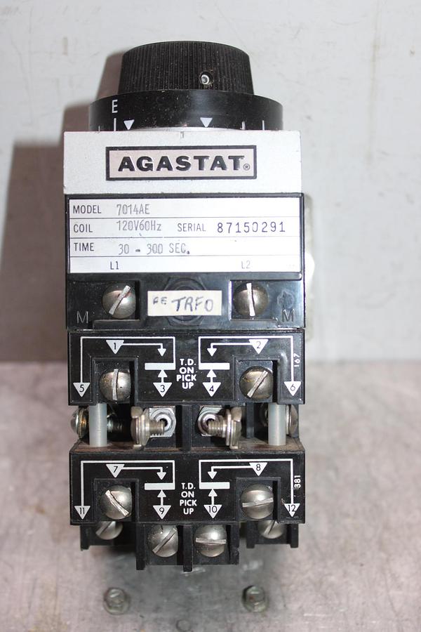 Used AGASTAT TIME DELAY RELAY 7012AH 120 VOLT 3-30 MINUTE DELAY