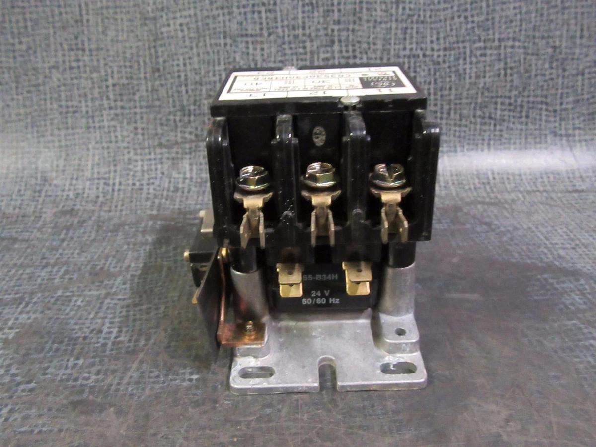 Used (1) GE HN53CC115H CONTACTOR 30 AMP 600V 3 PH 110-120V COIL CR353AC3AK4AED